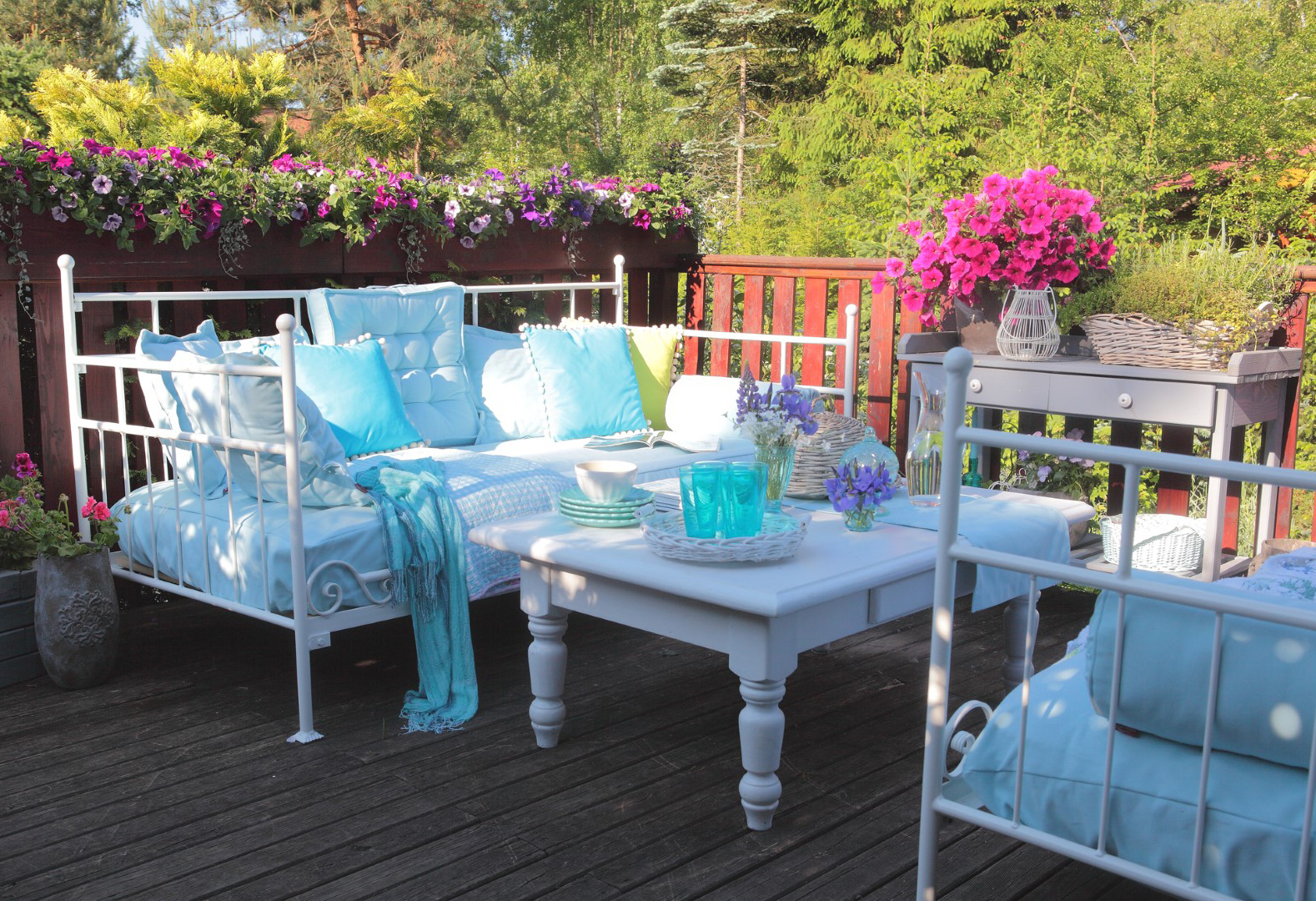 Garden Baby Blue and White