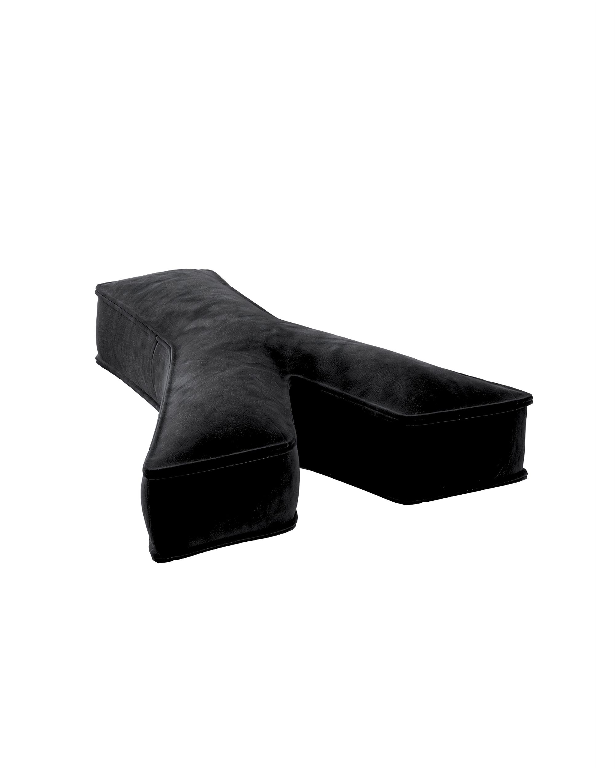 Raidė pagalvėlė Y spalva juoda audinys blizgus, velvetinis/aksominis (hover)